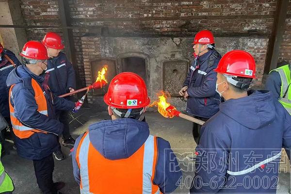 內(nèi)蒙古鄂爾多斯煤泥烘干機(jī)項(xiàng)目點(diǎn)火試儀式現(xiàn)場